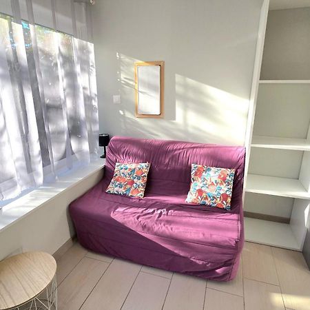 Residences Les Sansonnets "Appartements & Studios" Жонзак Екстериор снимка