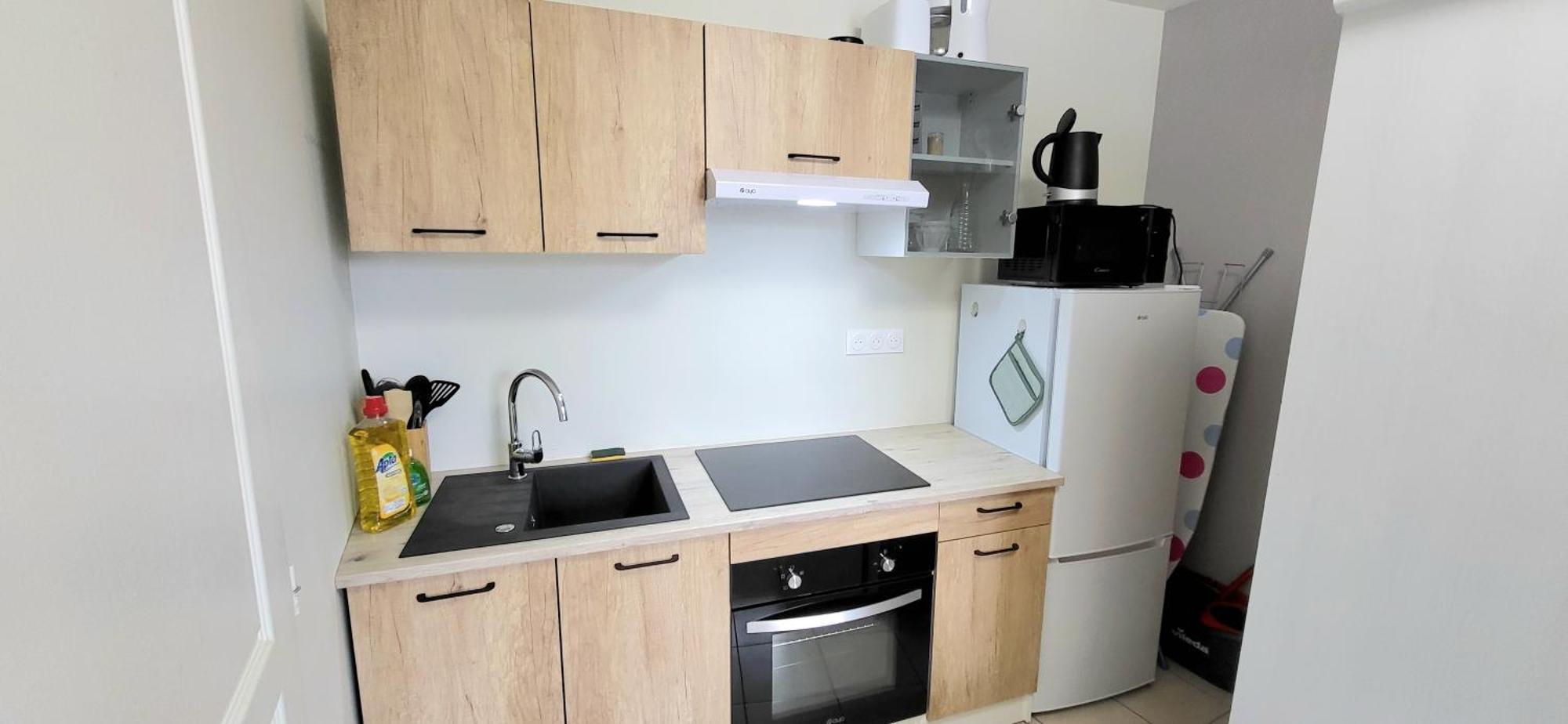Residences Les Sansonnets "Appartements & Studios" Жонзак Екстериор снимка