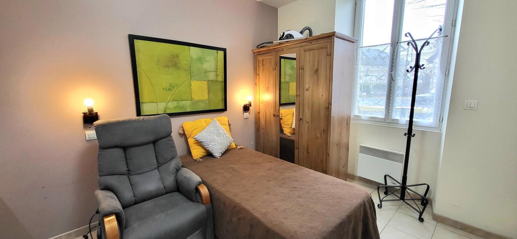 Residences Les Sansonnets "Appartements & Studios" Жонзак Екстериор снимка