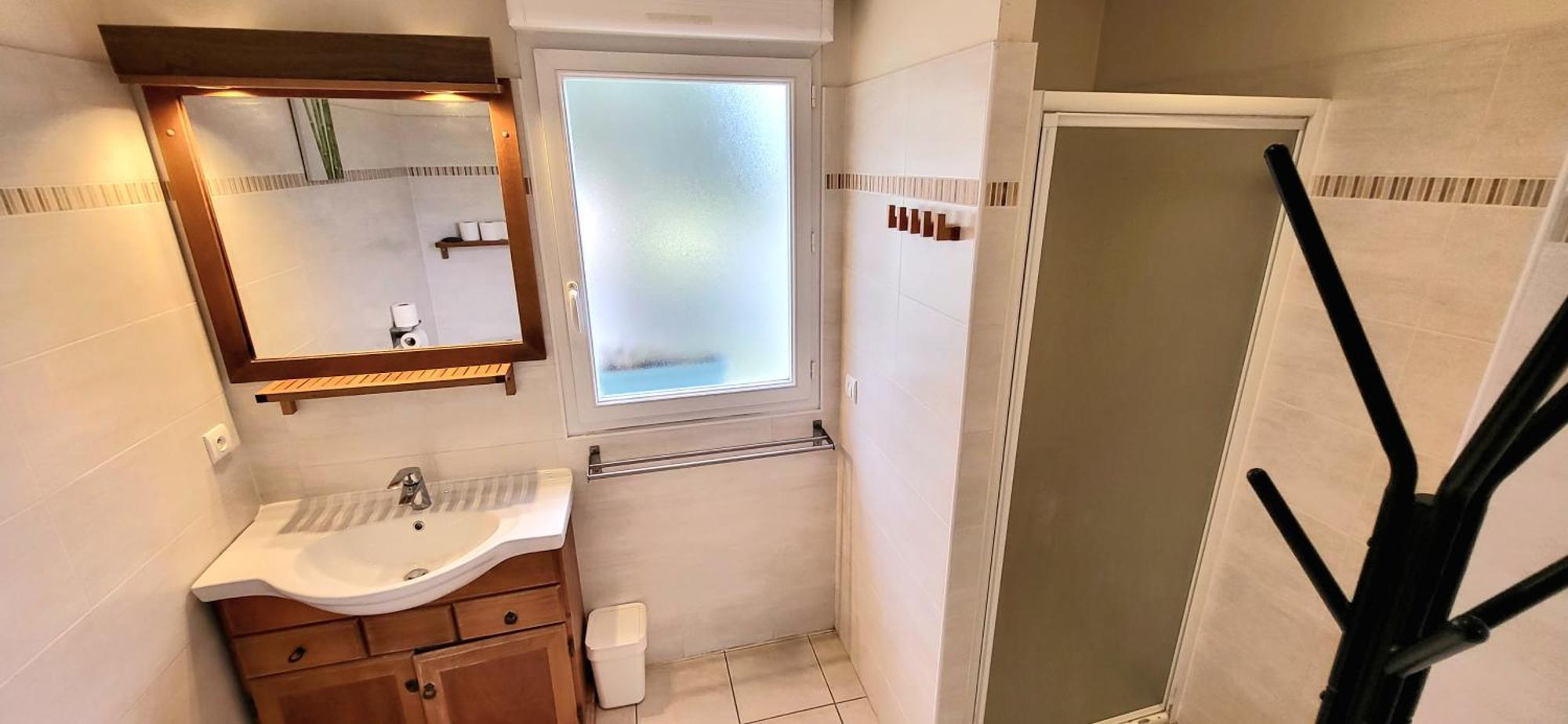 Residences Les Sansonnets "Appartements & Studios" Жонзак Екстериор снимка