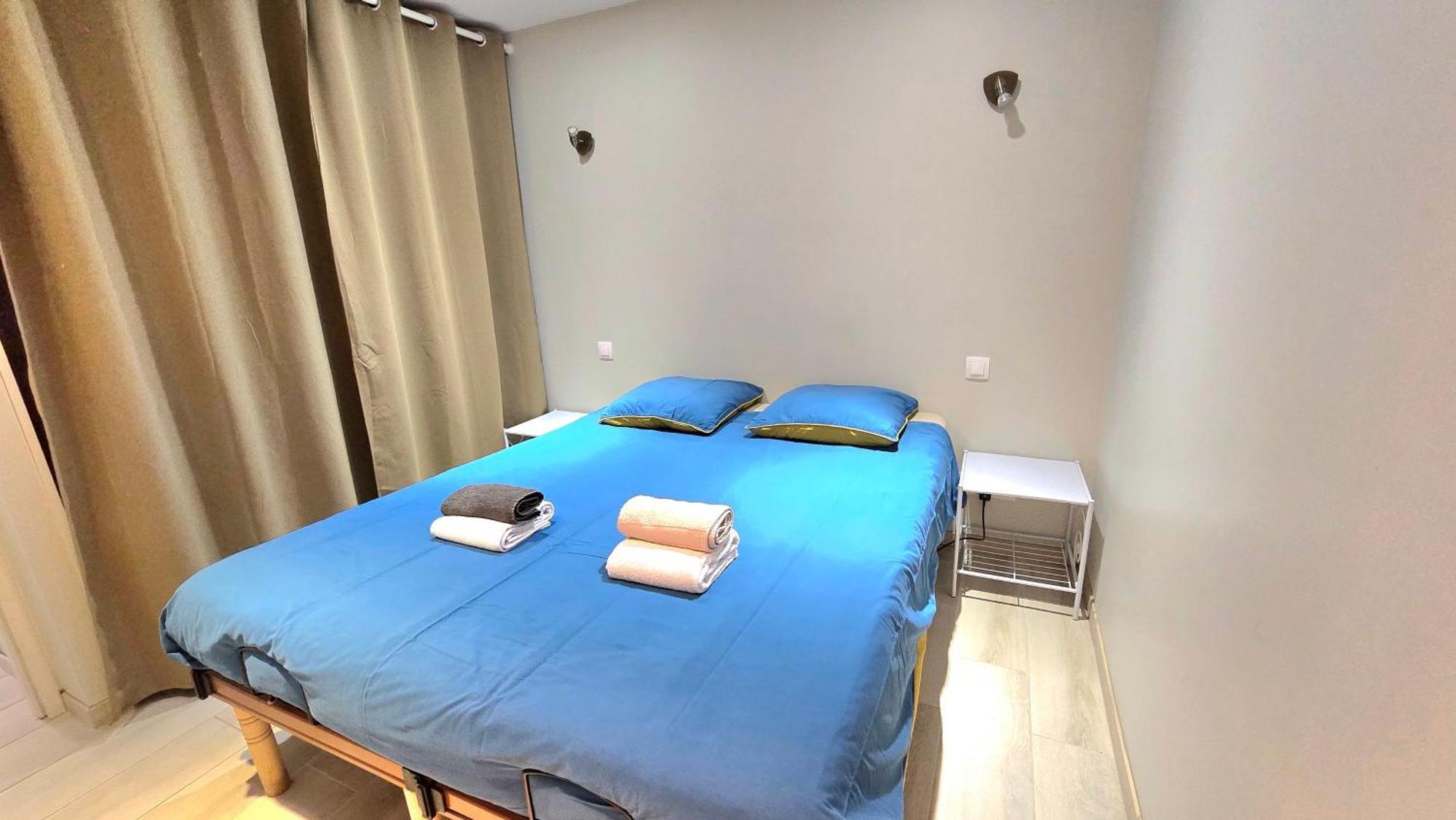 Residences Les Sansonnets "Appartements & Studios" Жонзак Екстериор снимка